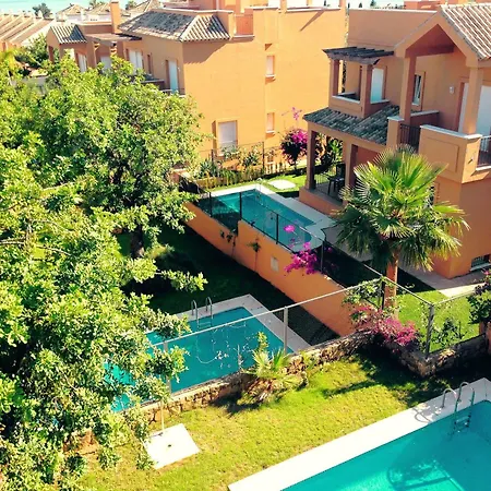 Villa Altos De *