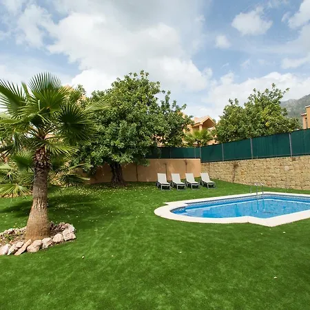 Villa Altos De *