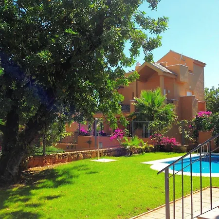 Altos De Villa